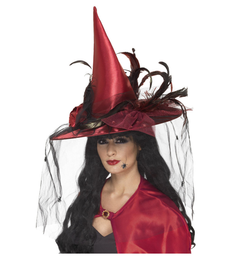 Červený čarodějnický klobouk s peřím
